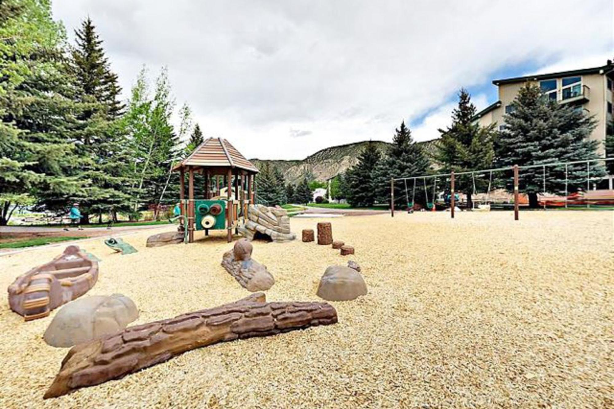 Beaver Creek West Mountain Condo エイボン 部屋 写真